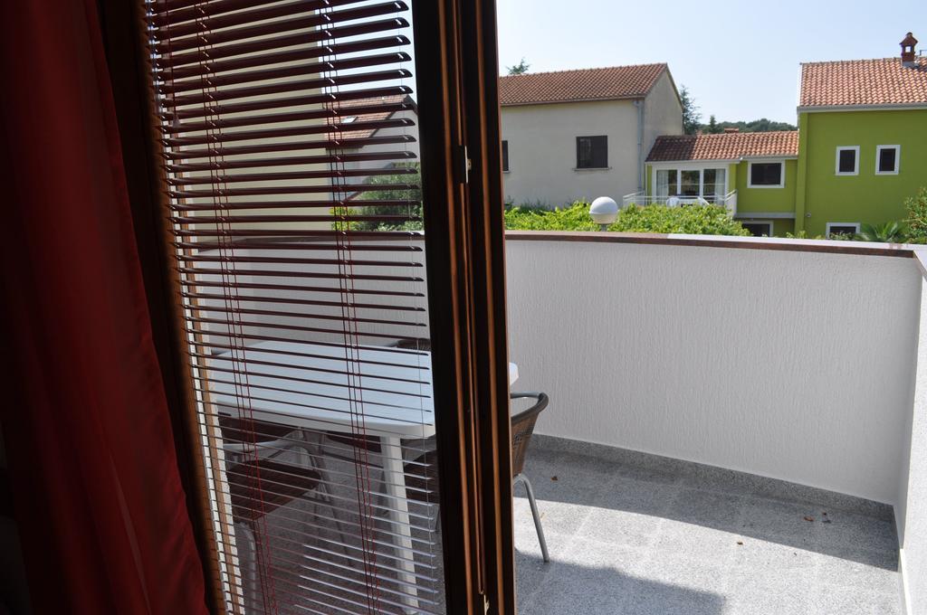 Apartment Drenovica プーラ 部屋 写真
