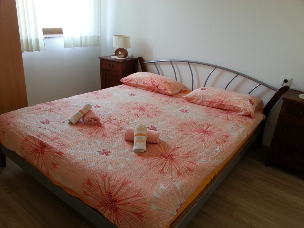 Apartment Drenovica プーラ エクステリア 写真